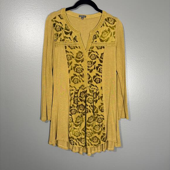 Hannah Women's Whimsygoth Yellow Velvet Floral Top - Size Small - Fairy Grunge - Picture 1 of 6